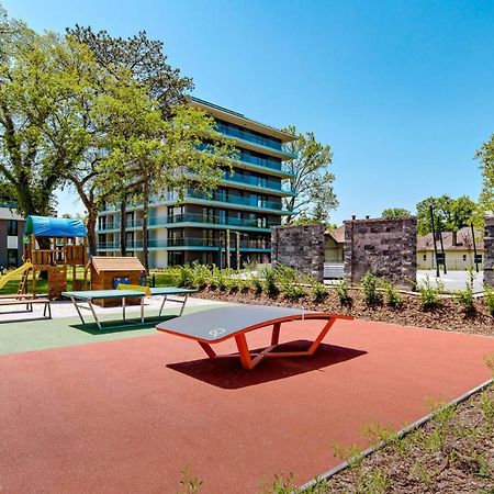 Bonnie-Premium Lelle Waterfront Private Apartment Balatonlelle Buitenkant foto