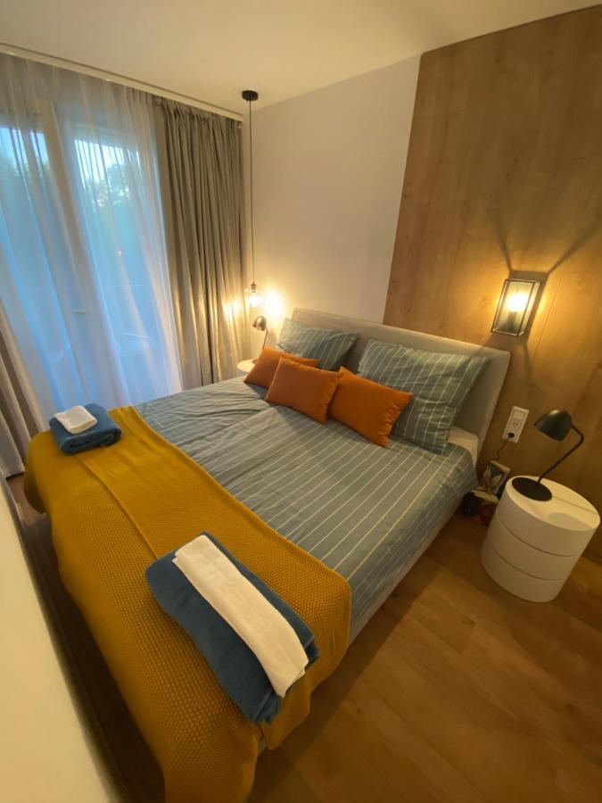 Bonnie-Premium Lelle Waterfront Private Apartment Balatonlelle Buitenkant foto